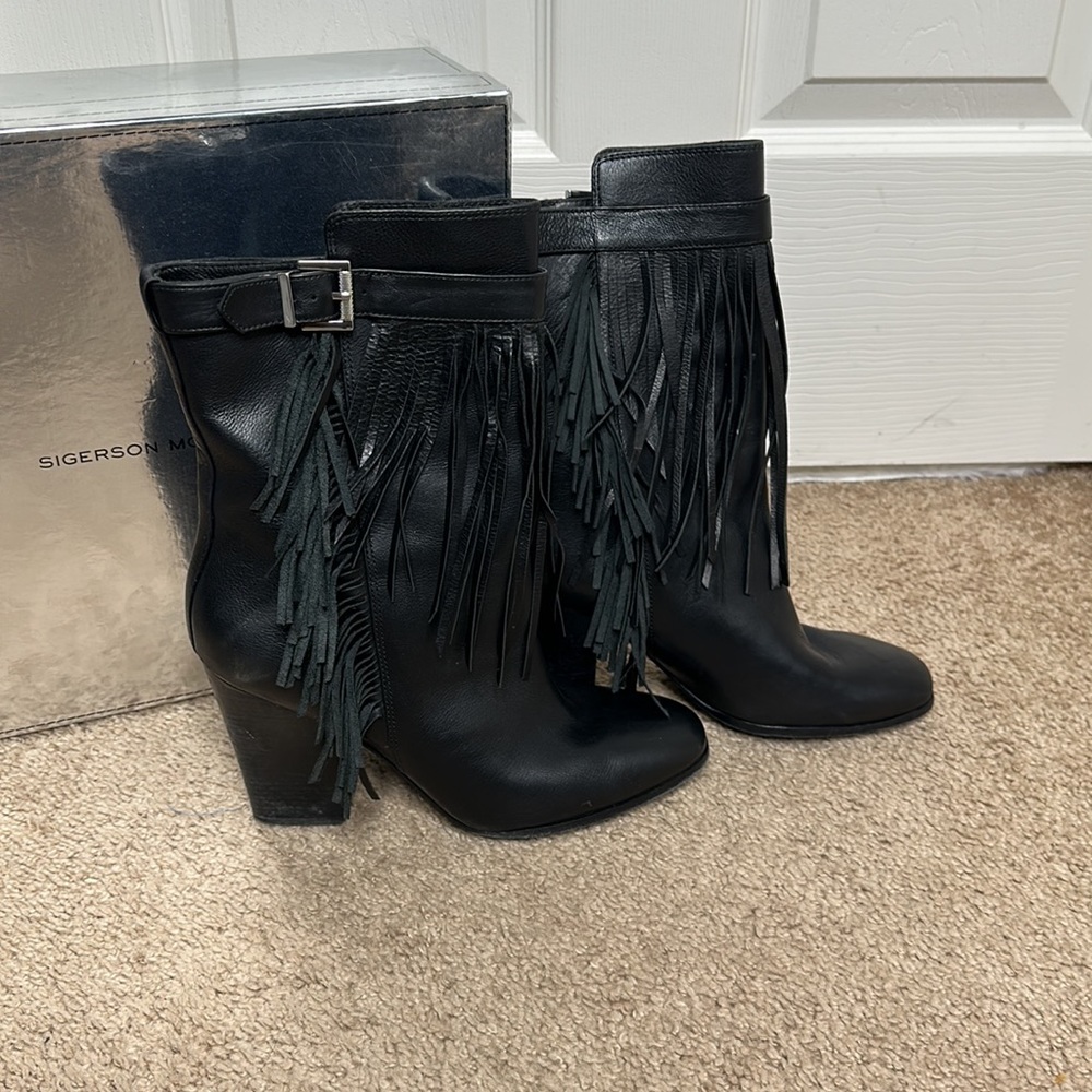 Black fringe block heel boot